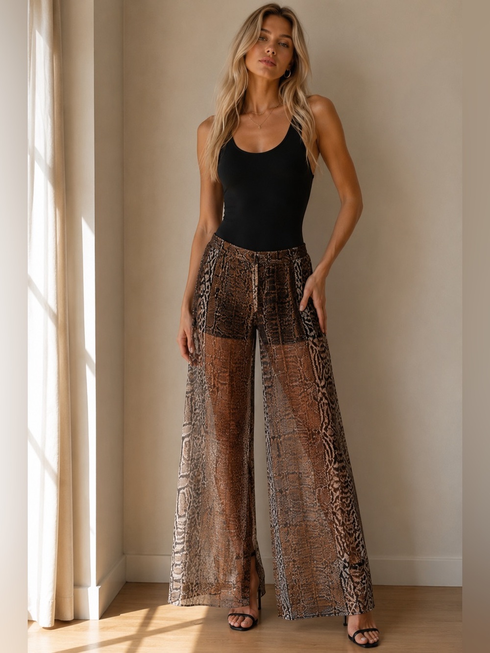 Bebe Sheer Printed Chiffon Overlay Pants with Built-In Shorts Size 2
